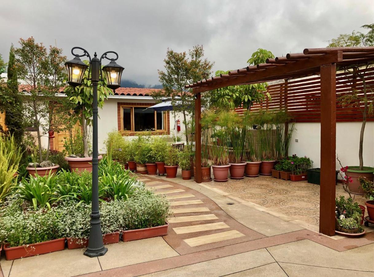 Quito Terrace Vandrarhem Exteriör bild